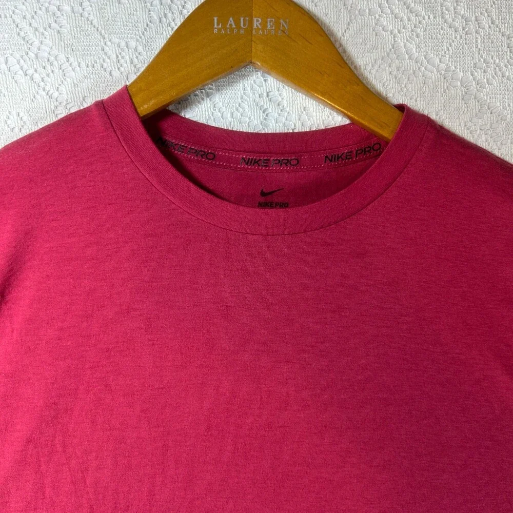 Nike Pro Dri-FIT Crop T-Shirt in University Red Swoosh XL Women's